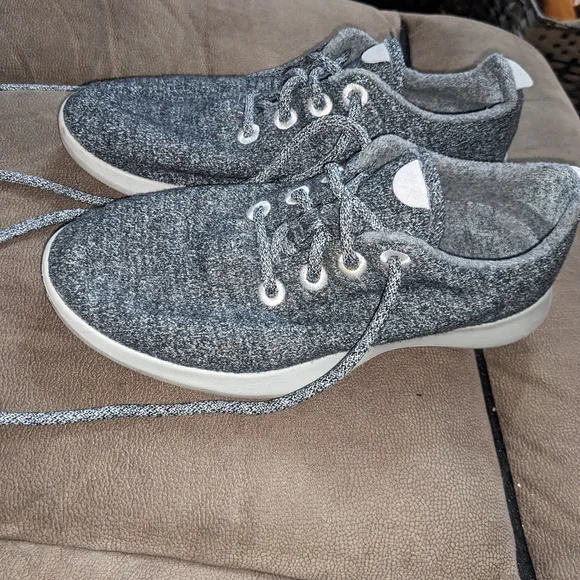 Allbirds Wool Runners - Picture 7 of 7